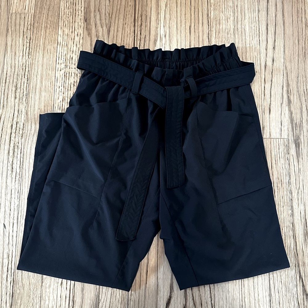 Athleta Skyline Athleisure Pant (Black)